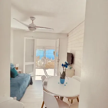 Les Pieds Dans L'eau Apartmán *