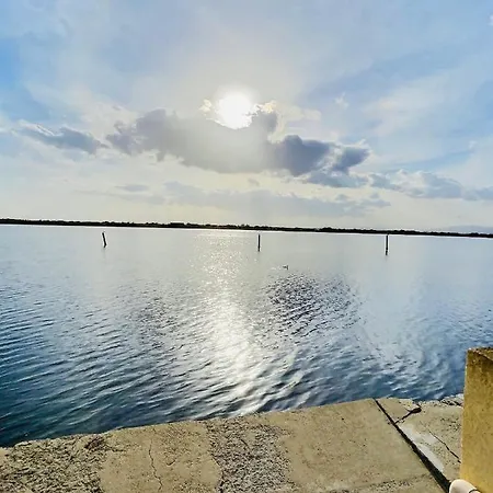 Les Pieds Dans L'eau Lejlighed